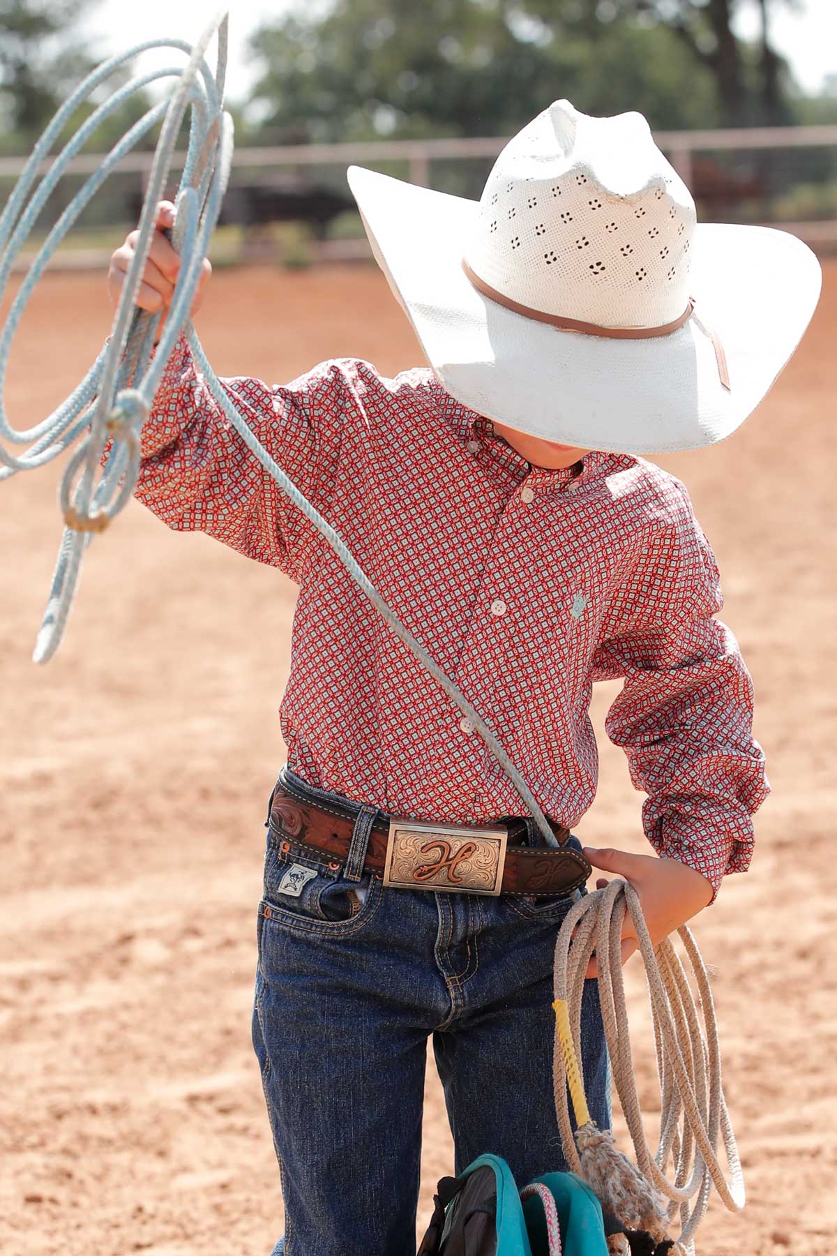 MILLER INTERNATIONAL CLOTHING-BOYS BOYS RED PRINT CINCH LONG SLEEVE SHIRT